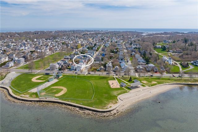 24 Houston Avenue, Newport, RI 02840