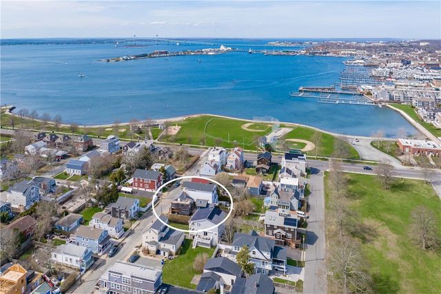 24 Houston Avenue, Newport, RI 02840