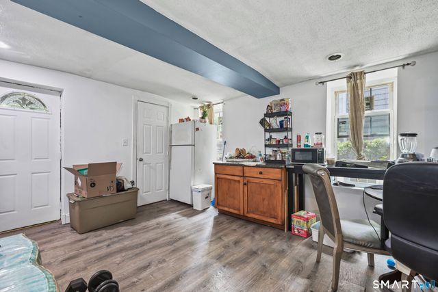32 Greenwood Street, New Britain, CT 06051