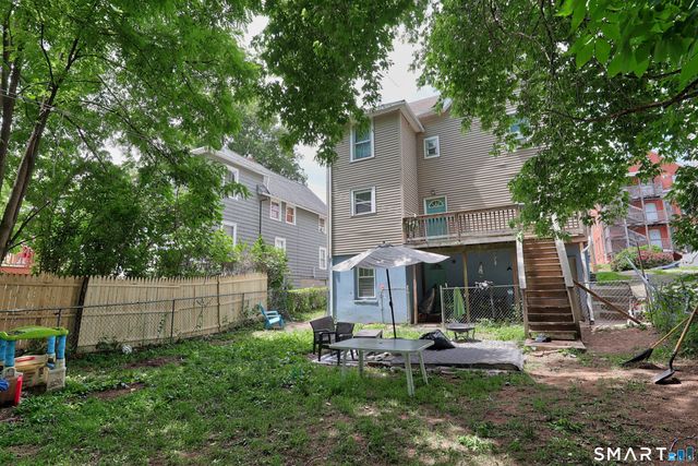 32 Greenwood Street, New Britain, CT 06051