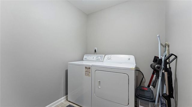 38 W Chestnut W Way, Dallas, GA 30132