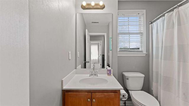 38 W Chestnut W Way, Dallas, GA 30132