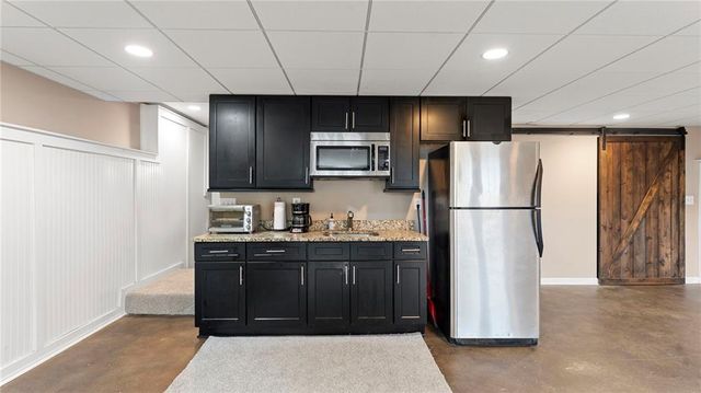 38 W Chestnut W Way, Dallas, GA 30132