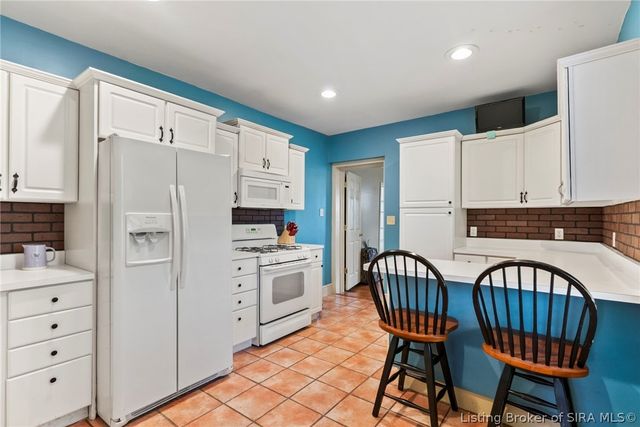 115 Walnut Street, Madison, IN 47250