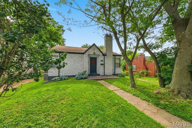 316 Coppinger Drive, Ferguson, MO 63135