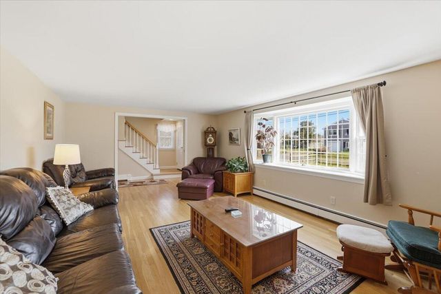 31 ICE HOUSE Road, South Yarmouth, MA 02664