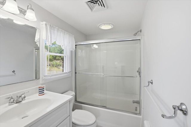 31 ICE HOUSE Road, South Yarmouth, MA 02664