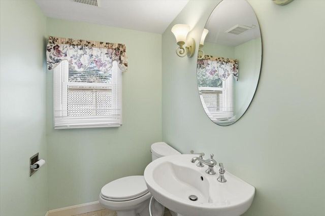 31 ICE HOUSE Road, South Yarmouth, MA 02664