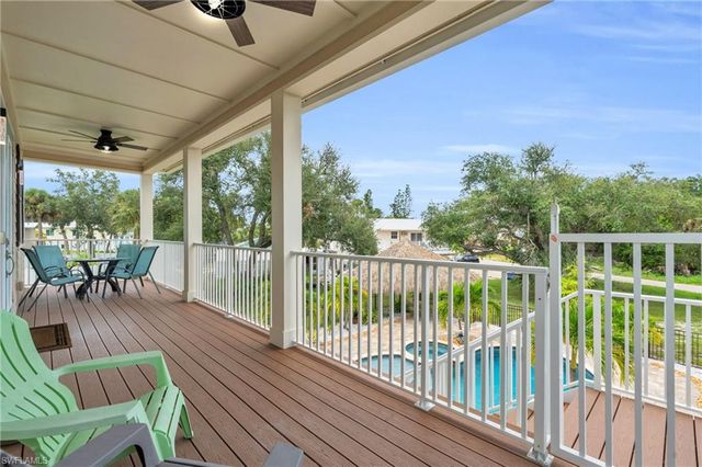 830 San Carlos DR, Fort Myers Beach, FL 33931