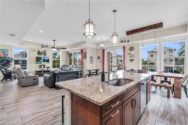 830 San Carlos DR, Fort Myers Beach, FL 33931