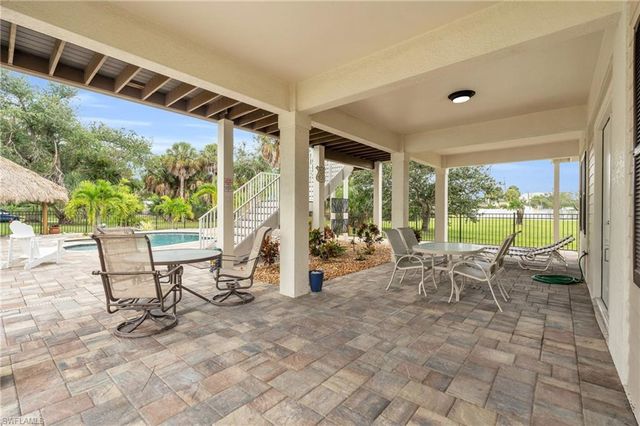 830 San Carlos DR, Fort Myers Beach, FL 33931