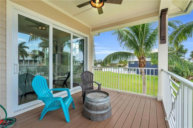 830 San Carlos DR, Fort Myers Beach, FL 33931