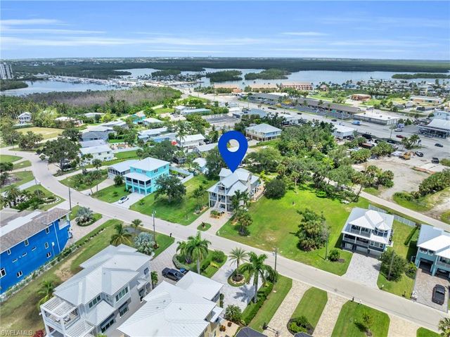 830 San Carlos DR, Fort Myers Beach, FL 33931