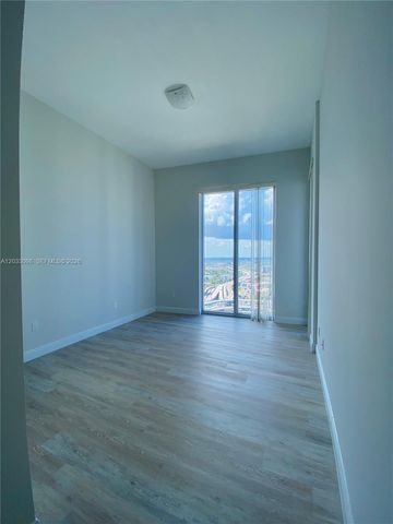 185 SW 7th St 4311, Miami, FL 33130