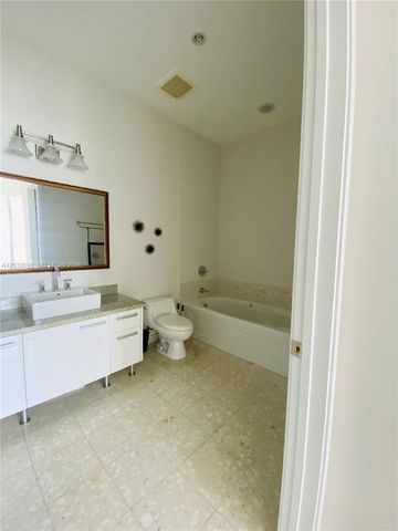 185 SW 7th St 4311, Miami, FL 33130