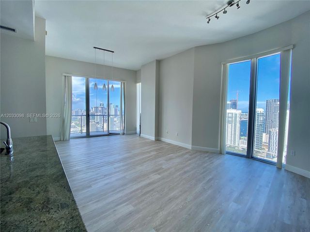 185 SW 7th St 4311, Miami, FL 33130