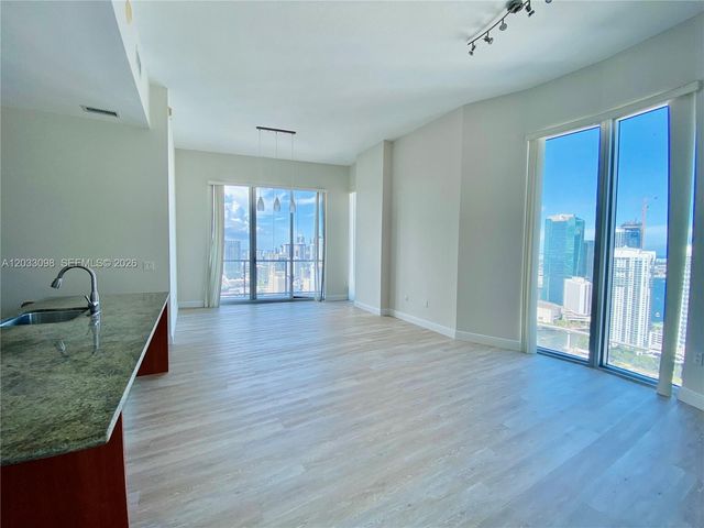 185 SW 7th St 4311, Miami, FL 33130