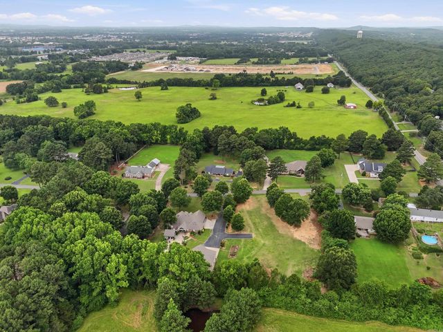 2341 Hermes, Conway, AR 72032