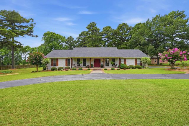 2341 Hermes, Conway, AR 72032