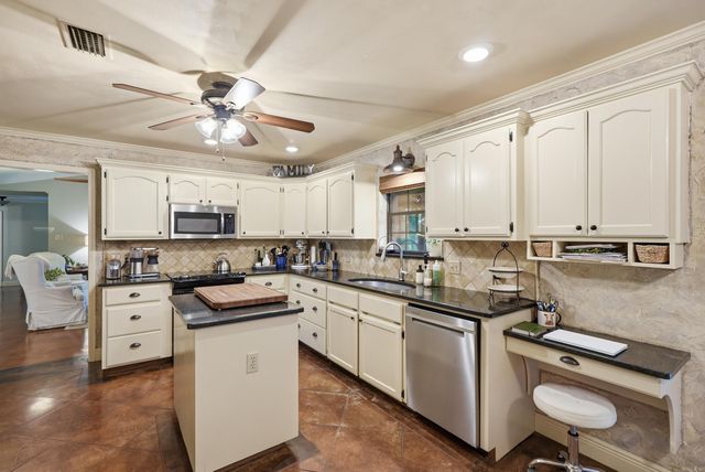 2341 Hermes, Conway, AR 72032