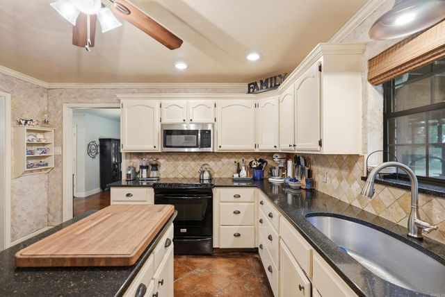 2341 Hermes, Conway, AR 72032