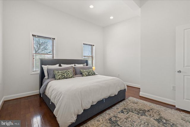 5342 AMES ST NE, Washington, DC 20019