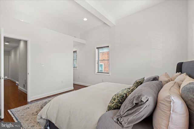 5342 AMES ST NE, Washington, DC 20019