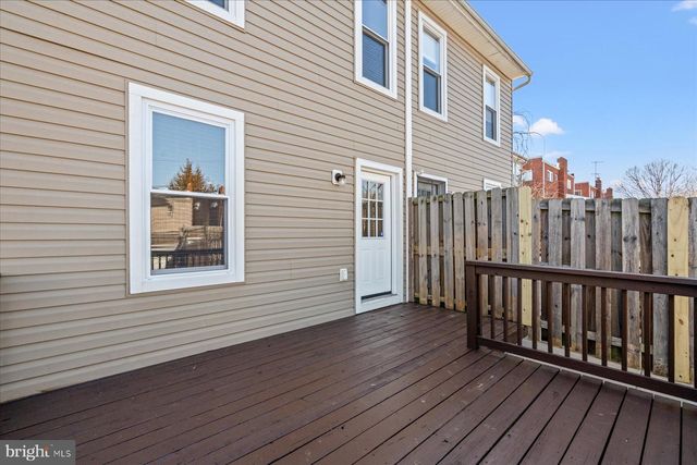 5342 AMES ST NE, Washington, DC 20019