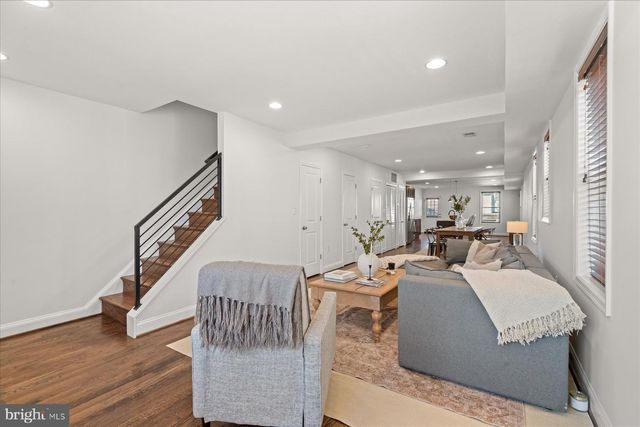 5342 AMES ST NE, Washington, DC 20019