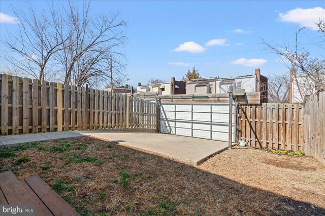 5342 AMES ST NE, Washington, DC 20019