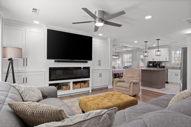 2177 E Shepherd Road, Chattanooga, TN 37421