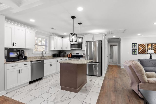 2177 E Shepherd Road, Chattanooga, TN 37421