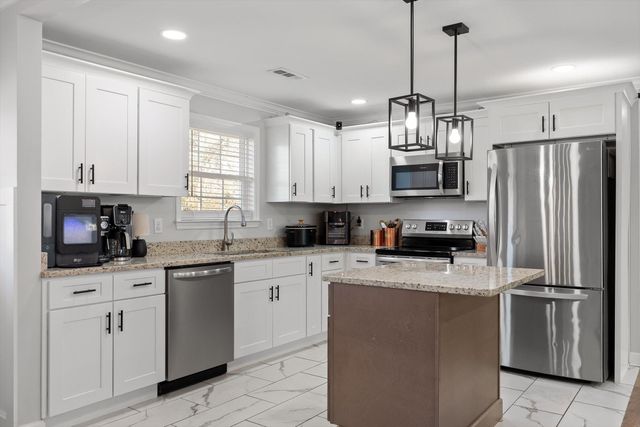 2177 E Shepherd Road, Chattanooga, TN 37421