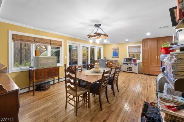 53 Pequot Rd, Ringwood Boro, NJ 07456