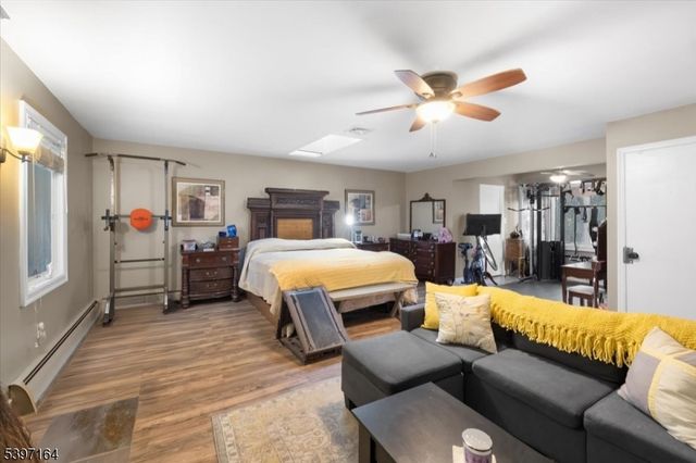 53 Pequot Rd, Ringwood Boro, NJ 07456