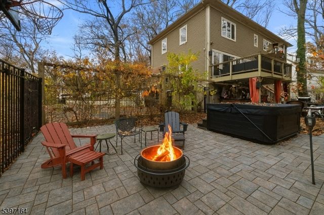 53 Pequot Rd, Ringwood Boro, NJ 07456