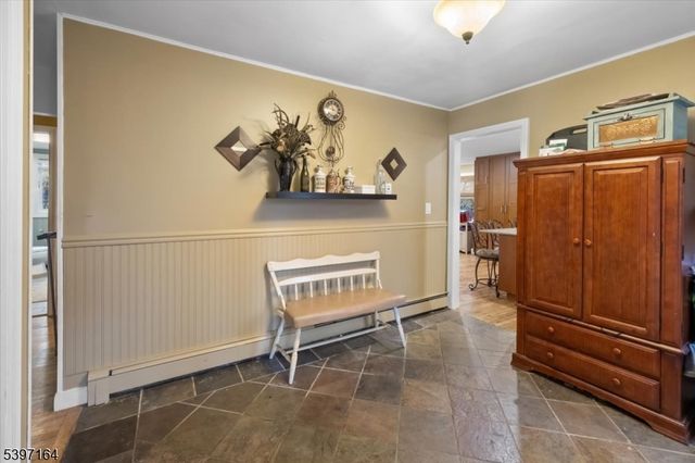 53 Pequot Rd, Ringwood Boro, NJ 07456