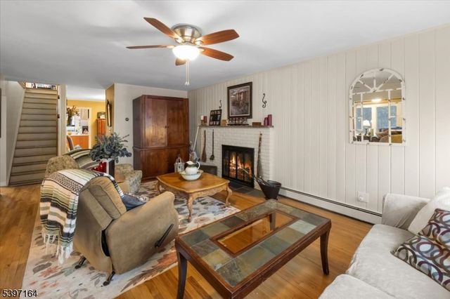 53 Pequot Rd, Ringwood Boro, NJ 07456