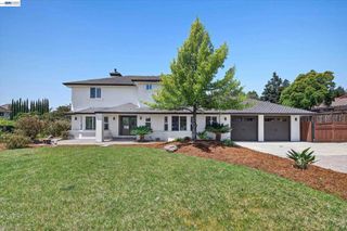 2337 Grosvenor Heights Ct, Livermore, CA 94550