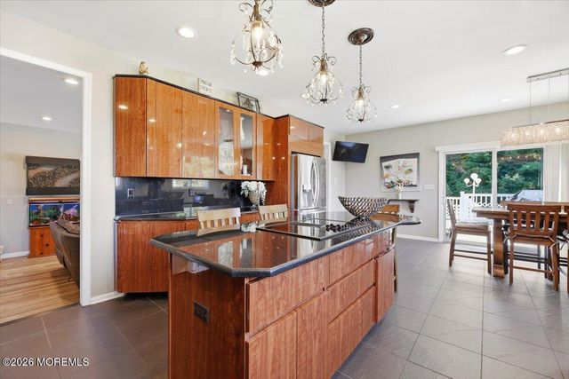 9 Landmark Lane, Marlboro, NJ 07746