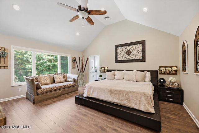 9 Landmark Lane, Marlboro, NJ 07746