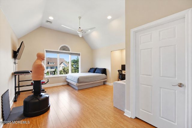 9 Landmark Lane, Marlboro, NJ 07746