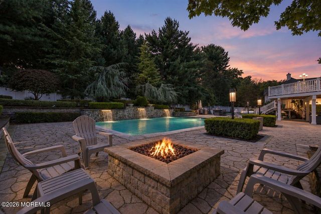 9 Landmark Lane, Marlboro, NJ 07746