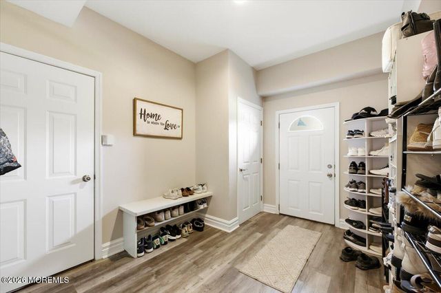 9 Landmark Lane, Marlboro, NJ 07746