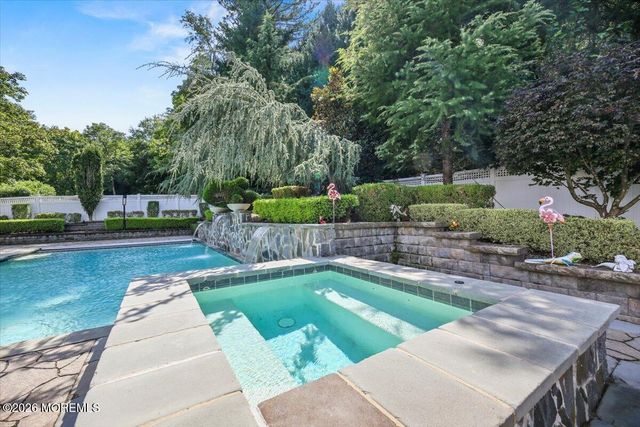 9 Landmark Lane, Marlboro, NJ 07746