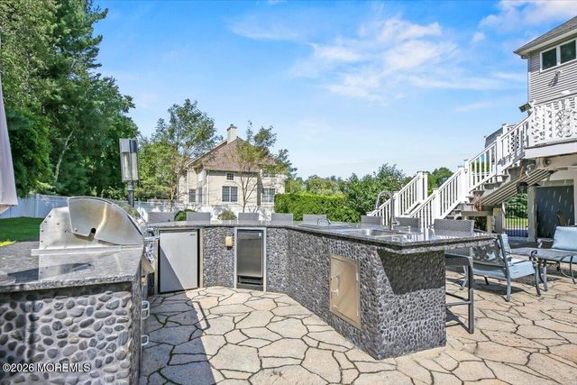 9 Landmark Lane, Marlboro, NJ 07746