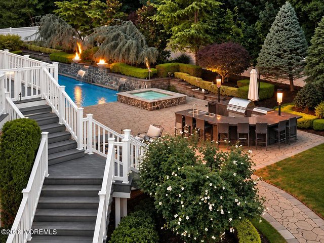9 Landmark Lane, Marlboro, NJ 07746