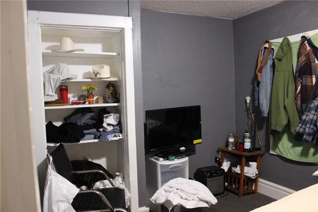 2600 Euclid Avenue, Kansas City, MO 64127