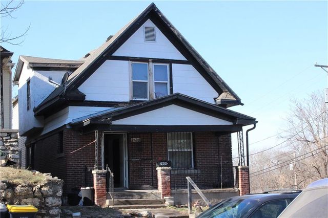 2600 Euclid Avenue, Kansas City, MO 64127