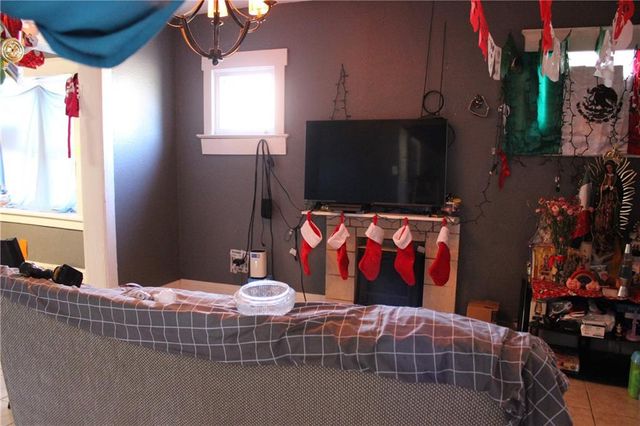 2600 Euclid Avenue, Kansas City, MO 64127